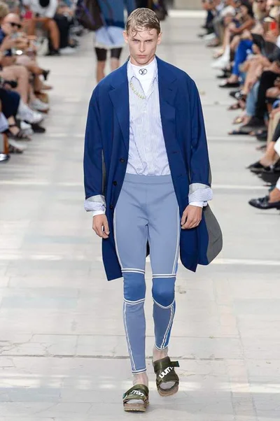 Look 15